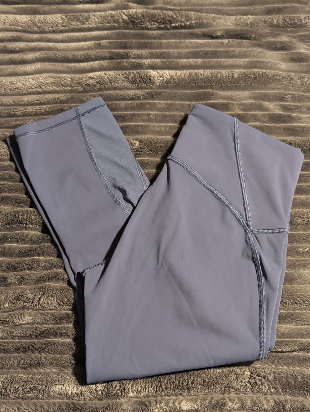 lululemon athletica Women's Light Slate Blue Capri Leggings